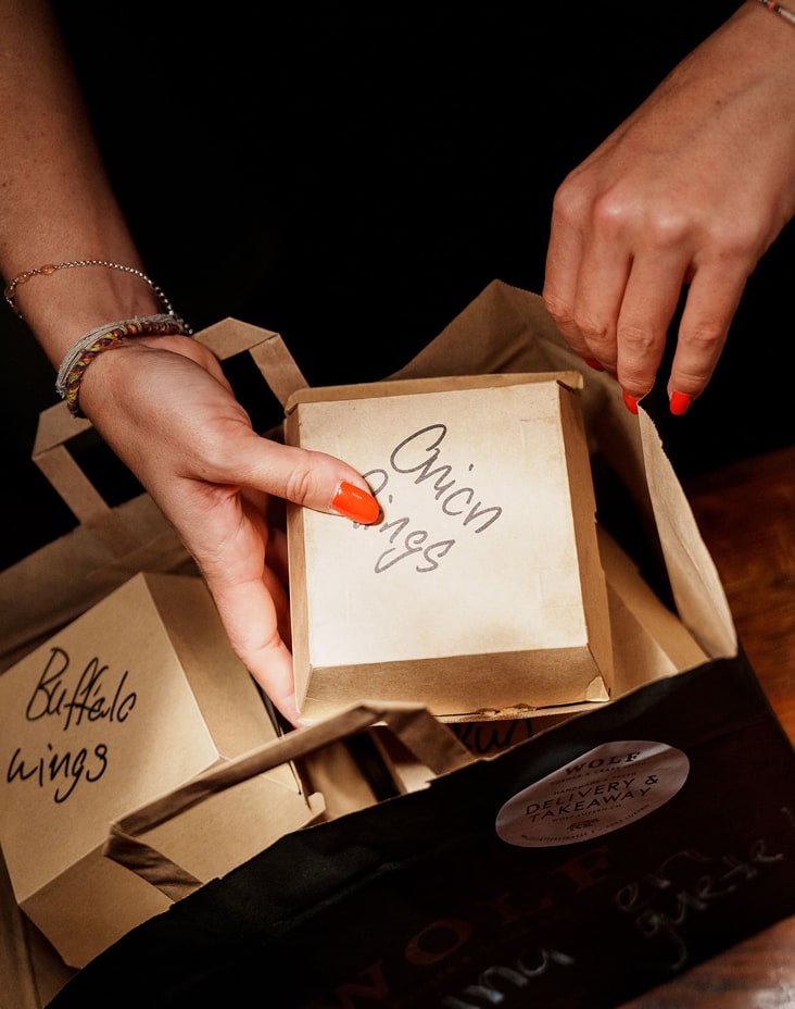 Rockserivce Group Delivery und Take away Wolf